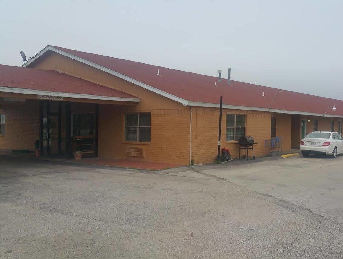 Executive Inn Mineral Wells Exterior foto